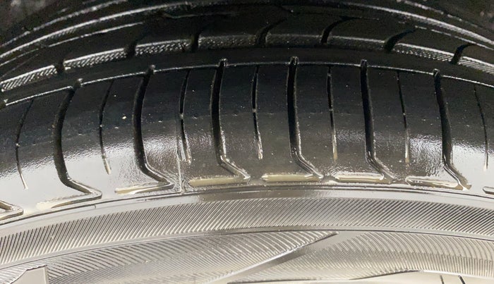 2017 Honda WR-V 1.2L I-VTEC VX MT, Petrol, Manual, 44,671 km, Right Rear Tyre Tread