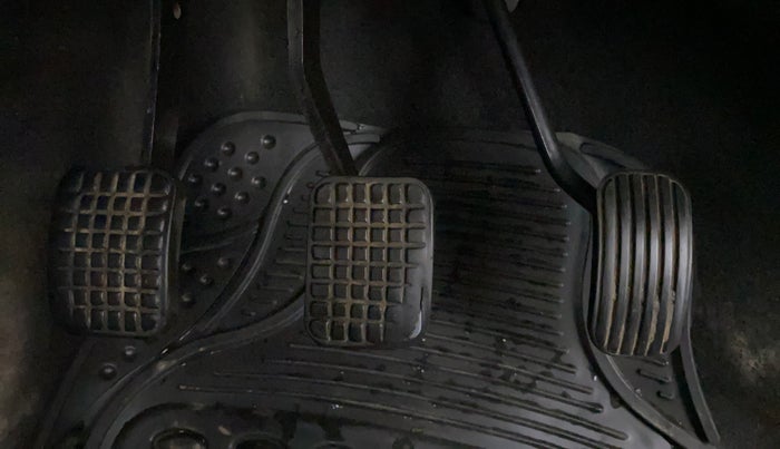 2017 Tata Tiago XZ PETROL, CNG, Manual, 55,603 km, Pedals