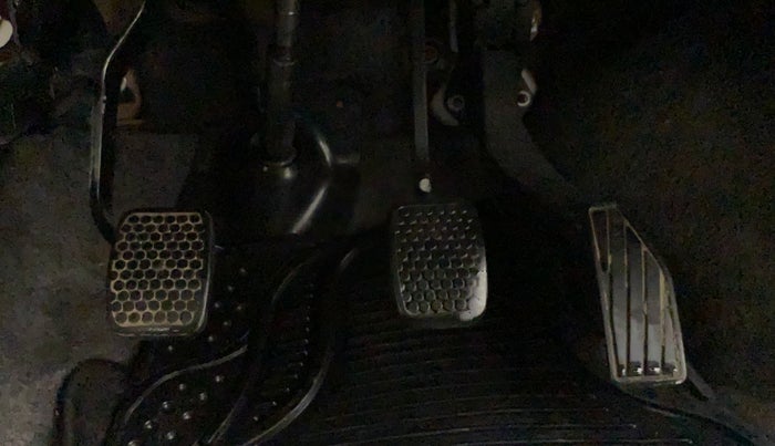 2014 Maruti Alto K10 VXI, Petrol, Manual, 80,912 km, Pedals