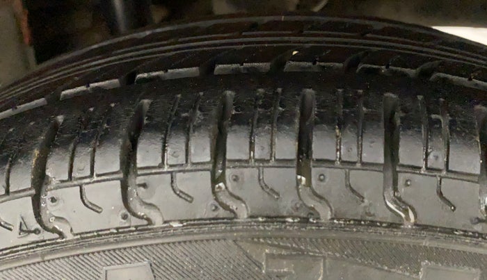 2014 Maruti Alto K10 VXI, Petrol, Manual, 80,912 km, Left Rear Tyre Tread