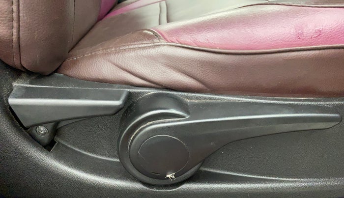 2018 Tata Tiago XZ PETROL, Petrol, Manual, 36,692 km, Driver Side Adjustment Panel