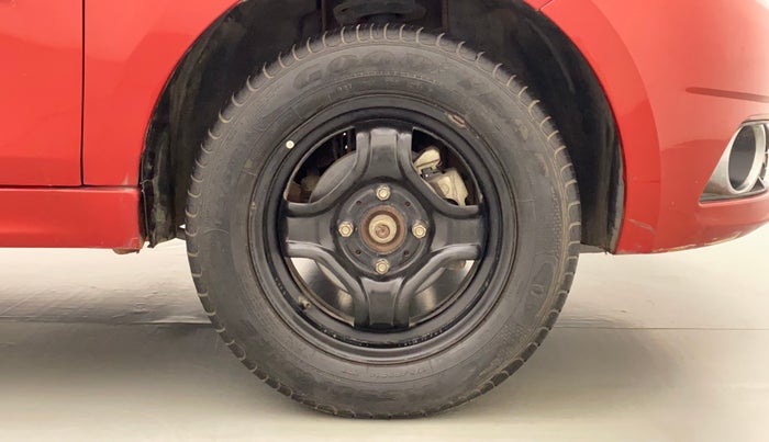 2018 Tata Tiago XZ PETROL, Petrol, Manual, 36,692 km, Right Front Wheel