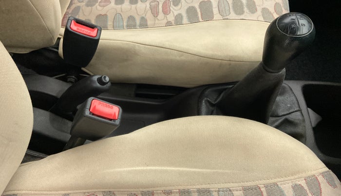 2015 Hyundai Eon MAGNA +, Petrol, Manual, 41,139 km, Gear Lever