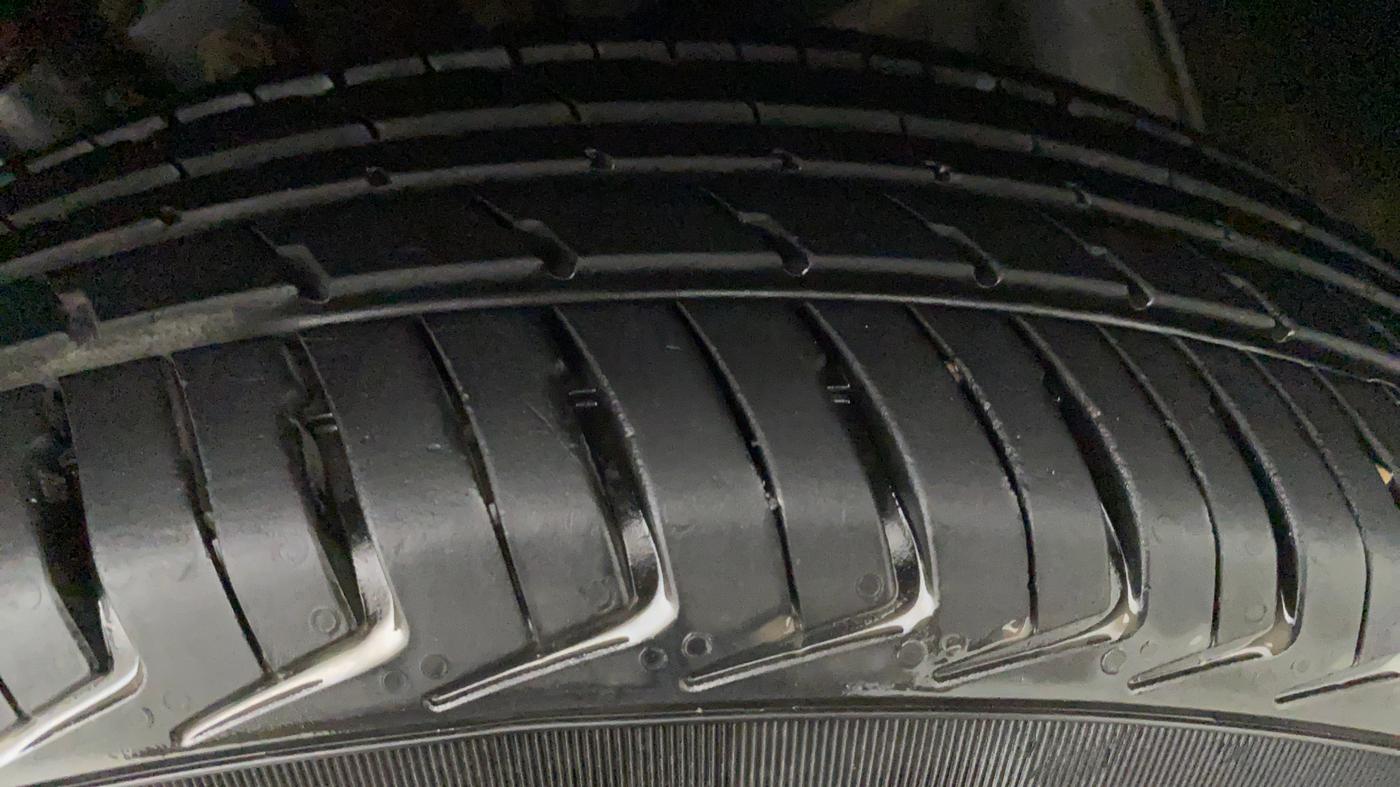 2021 Maruti New Wagon-R LXI CNG 1.0, CNG, Manual, 32,970 km, Right Front Tyre Tread