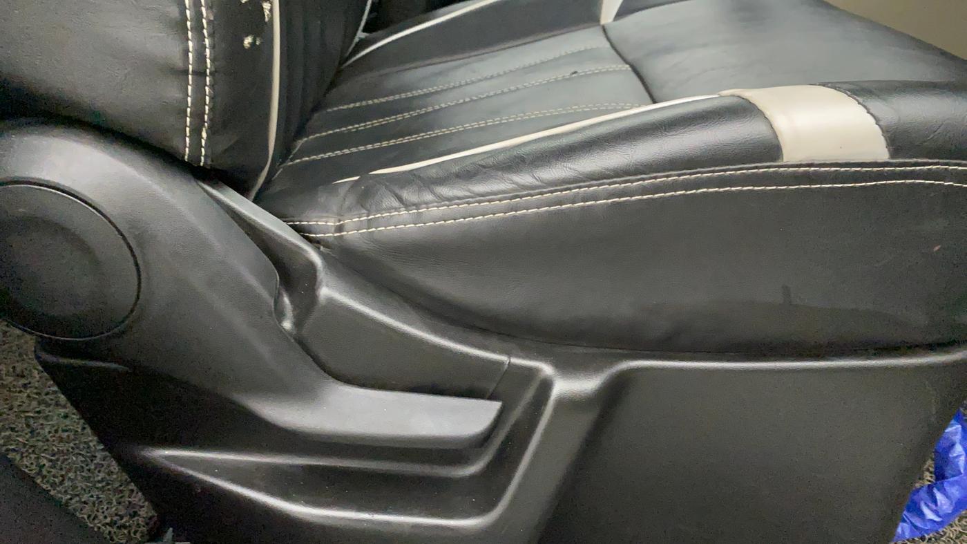 2021 Maruti New Wagon-R LXI CNG 1.0, CNG, Manual, 32,970 km, Driver Side Adjustment Panel