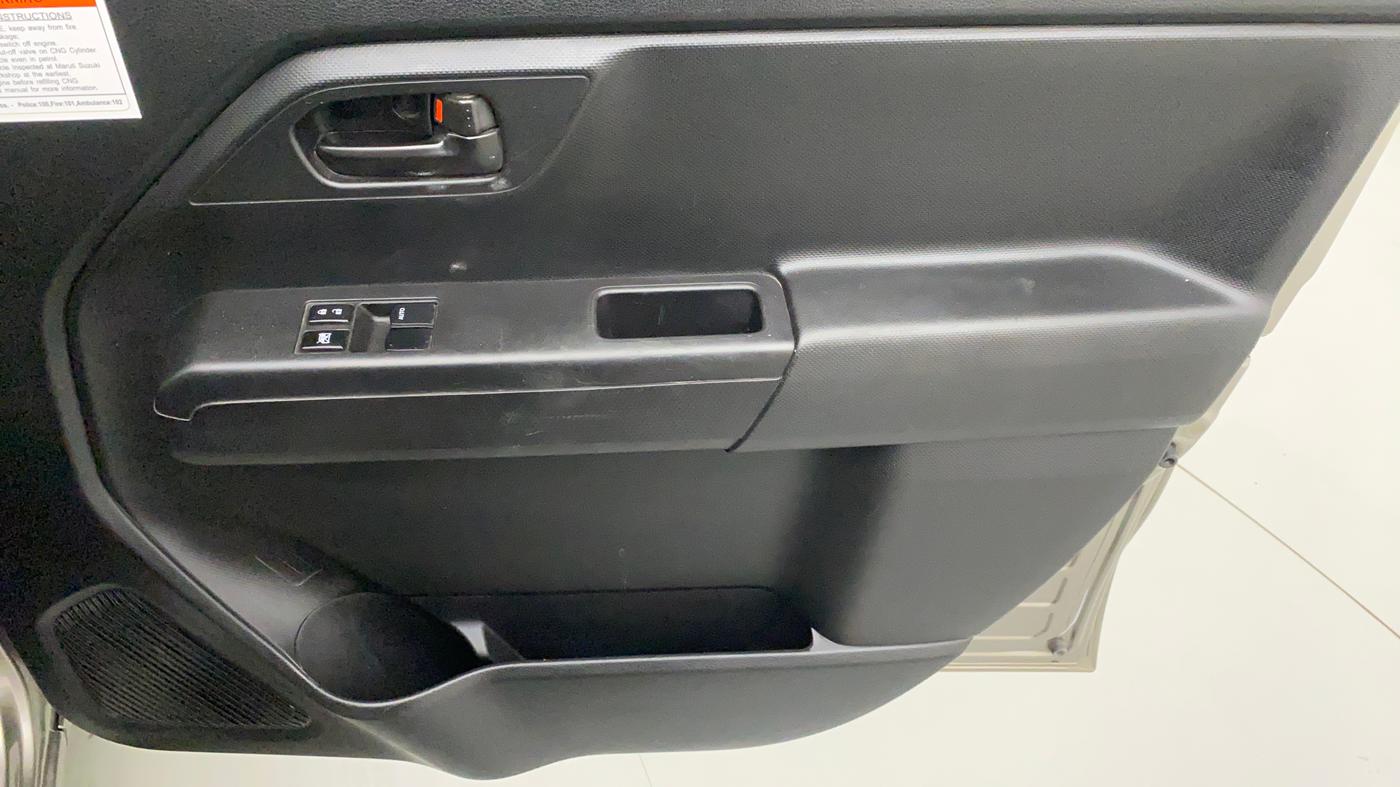 2021 Maruti New Wagon-R LXI CNG 1.0, CNG, Manual, 32,970 km, Driver Side Door Panels Control