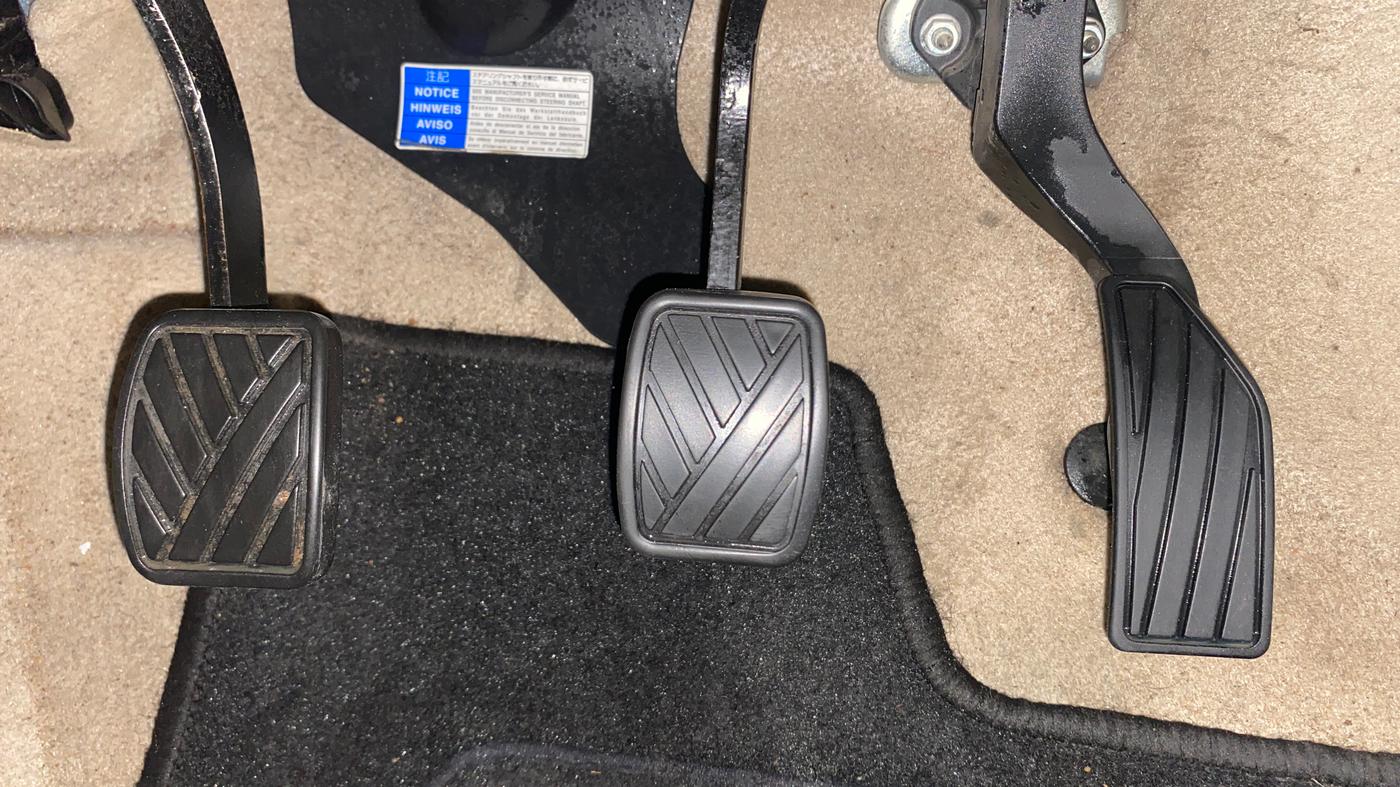 2017 Maruti Ertiga VDI SHVS, Diesel, Manual, 75,638 km, Pedals