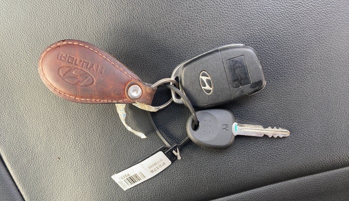 2023 Hyundai EXTER SX 1.2 MT, Petrol, Manual, 36,600 km, Key Close Up