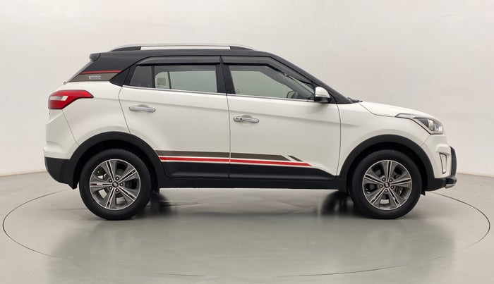 2016 Hyundai Creta 1.6 SX PLUS VTVT ANNIVERSARY EDITION, Petrol, Manual, 51,083 km, Right Side View