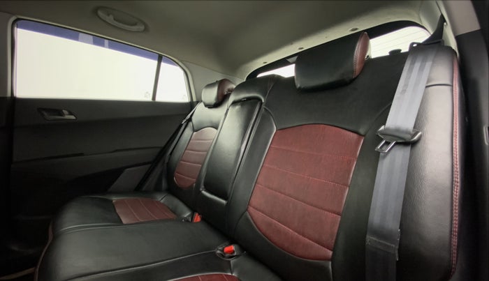2016 Hyundai Creta 1.6 SX PLUS VTVT ANNIVERSARY EDITION, Petrol, Manual, 51,083 km, Right Side Rear Door Cabin