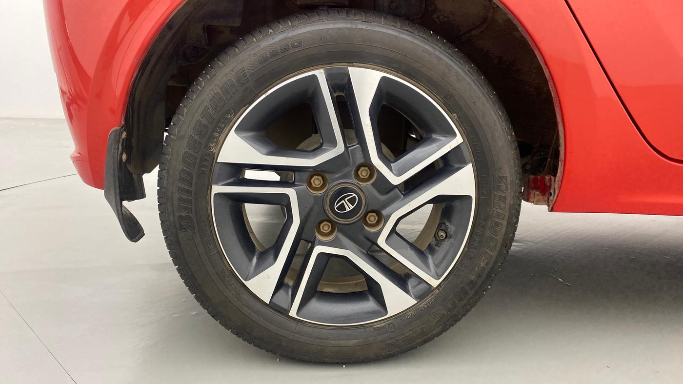 2020 Tata Tiago XZA+ DUAL TONE 1.2RTN, Petrol, Automatic, 25,527 km, Right Rear Wheel