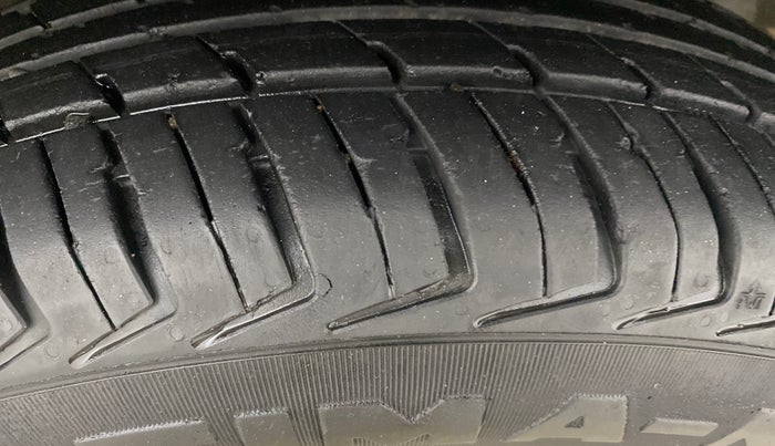 2016 Renault Kwid RXT 0.8, Petrol, Manual, 49,972 km, Left Rear Tyre Tread