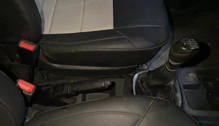 2015 Renault Kwid RXT 0.8, Petrol, Manual, 80,710 km, Gear Lever