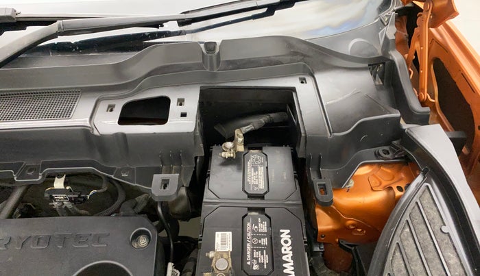 2019 Tata Harrier XZ 2.0L, Diesel, Manual, 52,622 km, Bonnet (hood) - Cowl vent panel has minor damage