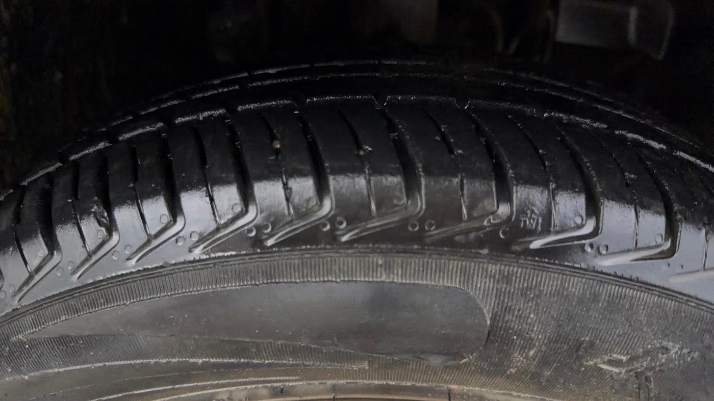 2024 Tata Tiago XE PETROL, Petrol, Manual, 15,368 km, Right Front Tyre Tread