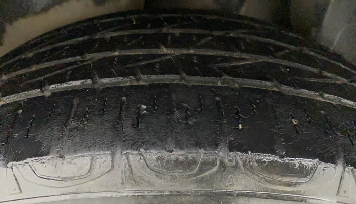 2019 Jeep Compass LIMITED 1.4 PETROL AT, Petrol, Automatic, 58,480 km, Left Rear Tyre Tread