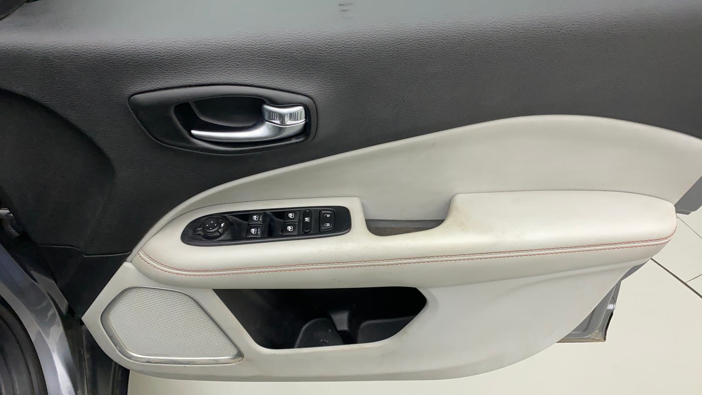 2019 Jeep Compass LIMITED 1.4 PETROL AT, Petrol, Automatic, 58,480 km, Driver Side Door Panels Control