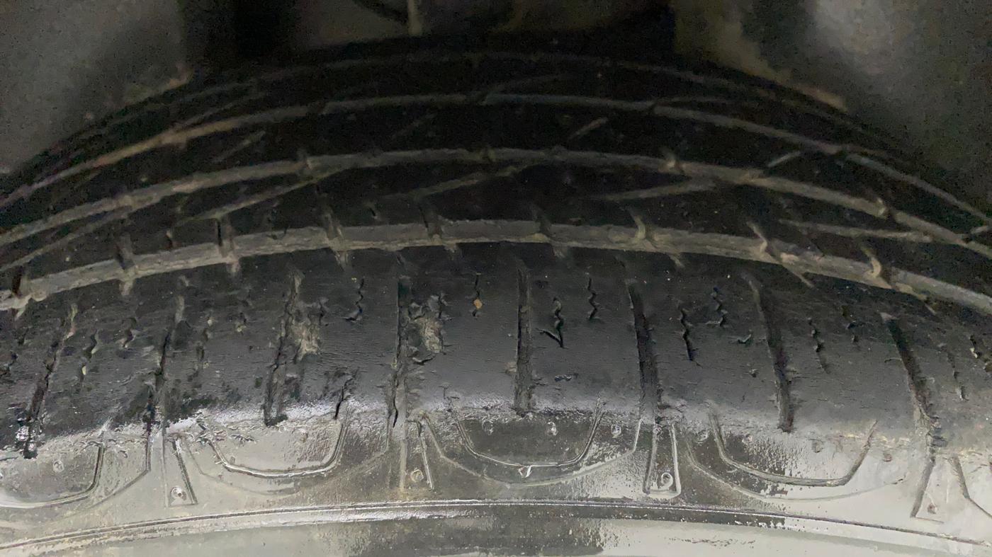2019 Jeep Compass LIMITED 1.4 PETROL AT, Petrol, Automatic, 58,480 km, Right Rear Tyre Tread