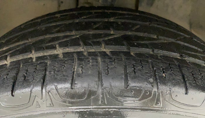 2019 Jeep Compass LIMITED 1.4 PETROL AT, Petrol, Automatic, 58,480 km, Right Front Tyre Tread