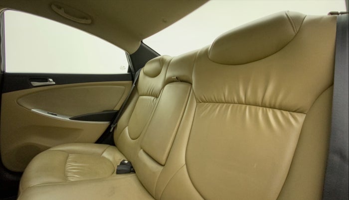 2013 Hyundai Verna FLUIDIC 1.4 VTVT, Petrol, Manual, 43,978 km, Right Side Rear Door Cabin