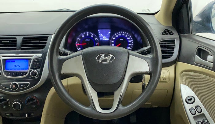 2013 Hyundai Verna FLUIDIC 1.4 VTVT, Petrol, Manual, 43,978 km, Steering Wheel Close Up