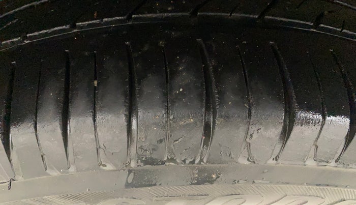 2018 Honda Jazz 1.2L I-VTEC V AT, Petrol, Automatic, 3,945 km, Right Rear Tyre Tread