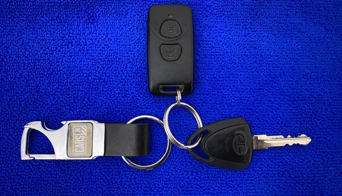 2017 Tata Nano TWIST XTA, Petrol, Automatic, 3,590 km, Key Close Up