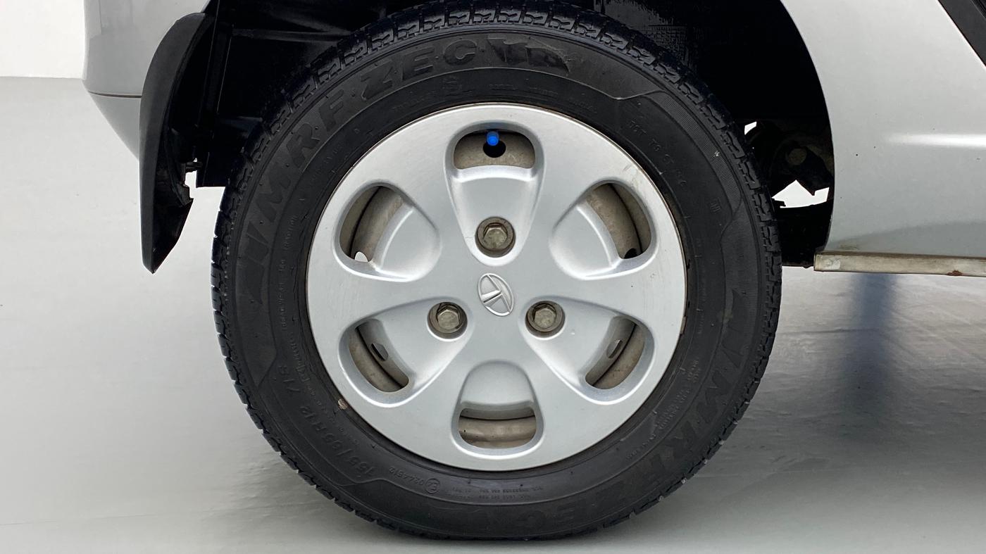 2017 Tata Nano TWIST XTA, Petrol, Automatic, 3,590 km, Right Rear Wheel