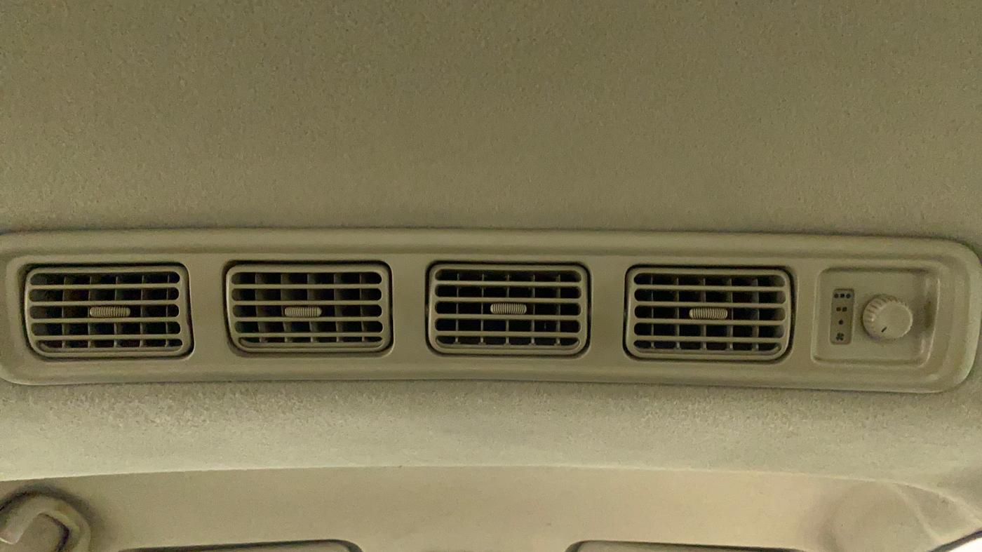 2013 Maruti Ertiga ZXI, Petrol, Manual, 67,515 km, Rear AC Vents