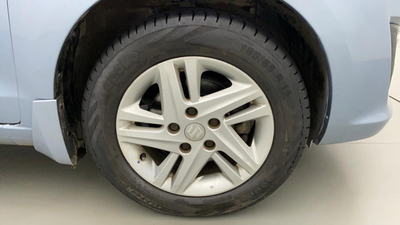2013 Maruti Ertiga ZXI, Petrol, Manual, 67,515 km, Right Front Wheel