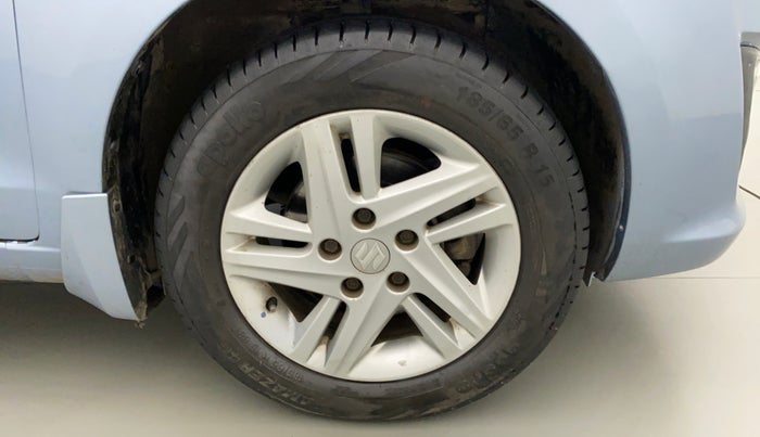 2013 Maruti Ertiga ZXI, Petrol, Manual, 67,515 km, Right Front Wheel