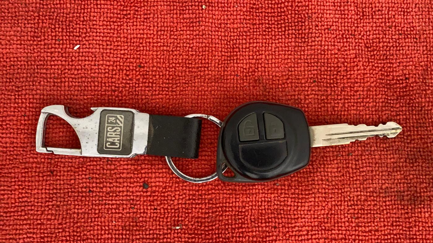 2013 Maruti Ertiga ZXI, Petrol, Manual, 67,515 km, Key Close Up