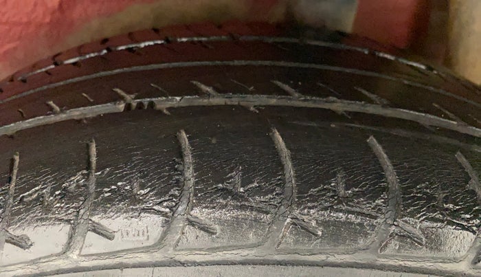 2014 Maruti Celerio VXI AMT, Petrol, Automatic, 53,982 km, Left Rear Tyre Tread