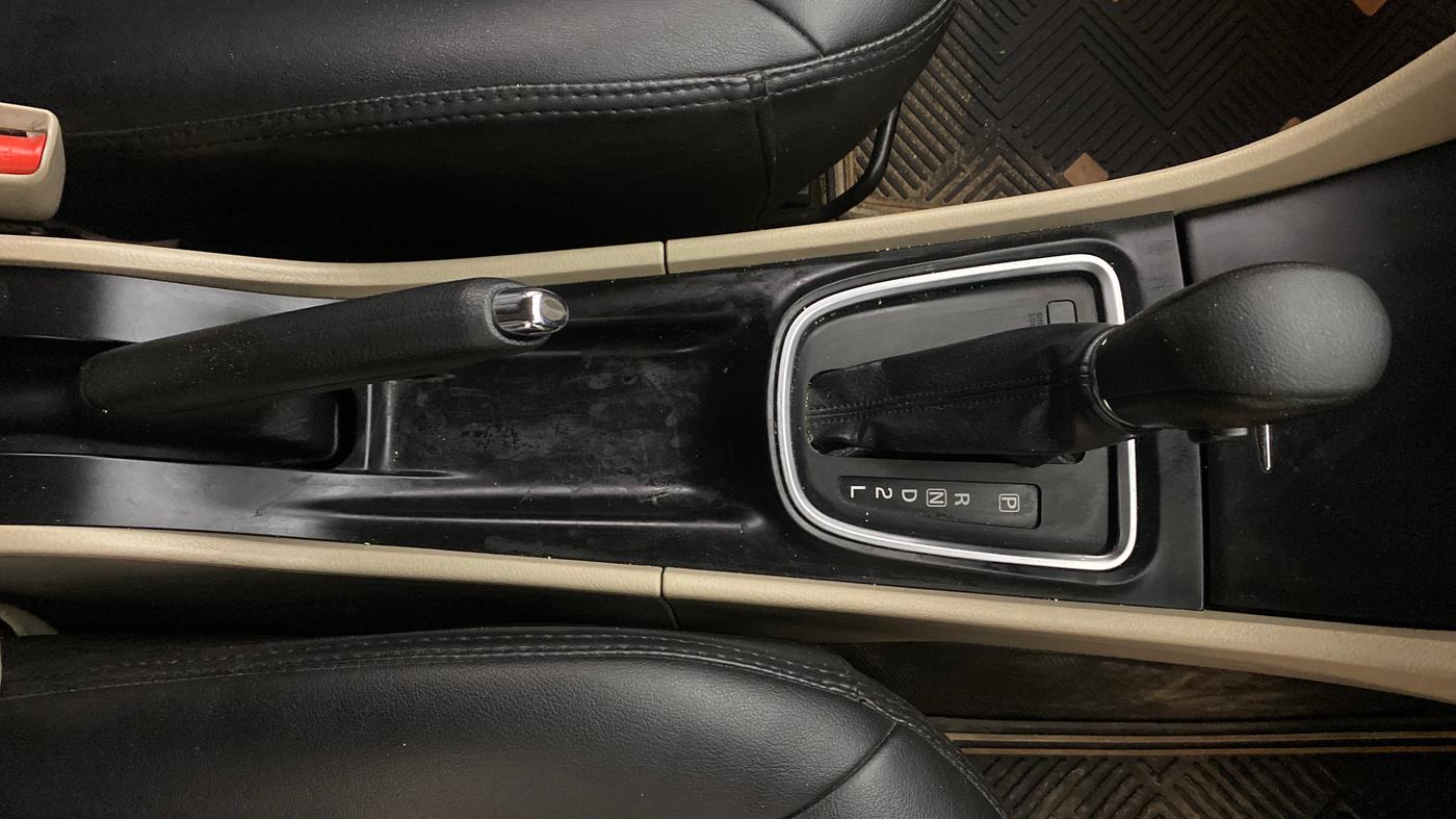 2017 Maruti Ciaz ZETA 1.4  AT PETROL, Petrol, Automatic, 19,223 km, Gear Lever