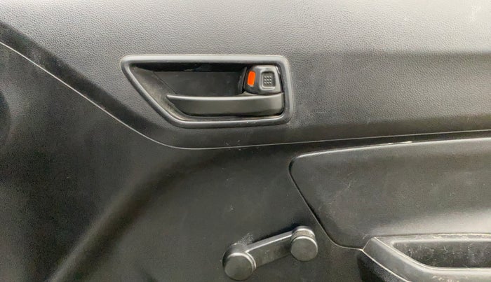 2020 Maruti Swift LXI, Petrol, Manual, 69,924 km, Driver Side Door Panels Control