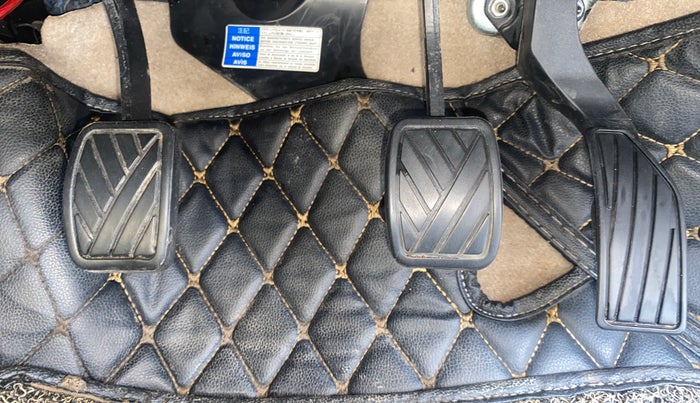 2018 Maruti Ciaz ALPHA 1.5 SHVS PETROL, Petrol, Manual, 82,356 km, Pedals