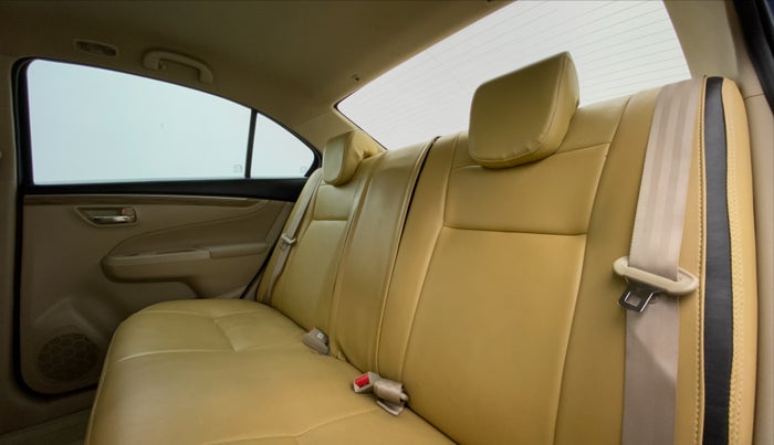 2021 Maruti Ciaz ALPHA 1.5 MT VTVT SHVS, Petrol, Manual, 25,910 km, Right Side Rear Door Cabin