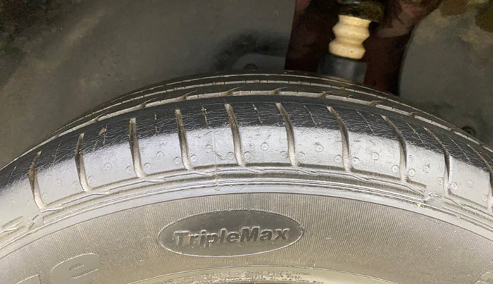 2015 Hyundai Creta SX PLUS 1.6 PETROL, Petrol, Manual, 96,391 km, Left Rear Tyre Tread