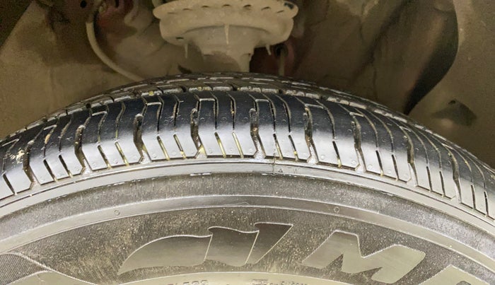 2015 Hyundai Creta SX PLUS 1.6 PETROL, Petrol, Manual, 96,391 km, Right Front Tyre Tread