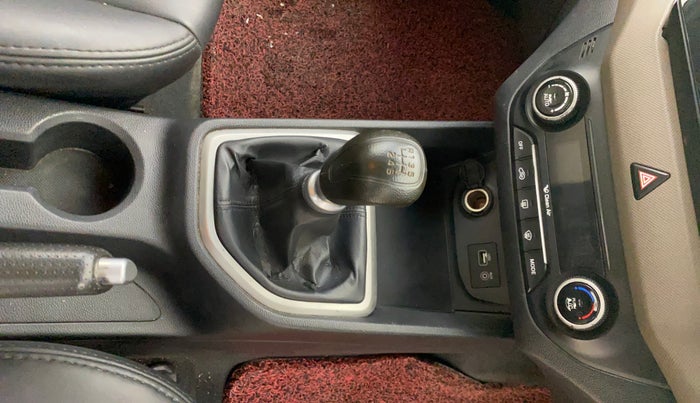 2015 Hyundai Creta SX PLUS 1.6 PETROL, Petrol, Manual, 96,391 km, Gear Lever