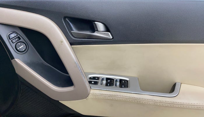 2015 Hyundai Creta SX PLUS 1.6 PETROL, Petrol, Manual, 96,391 km, Driver Side Door Panels Control