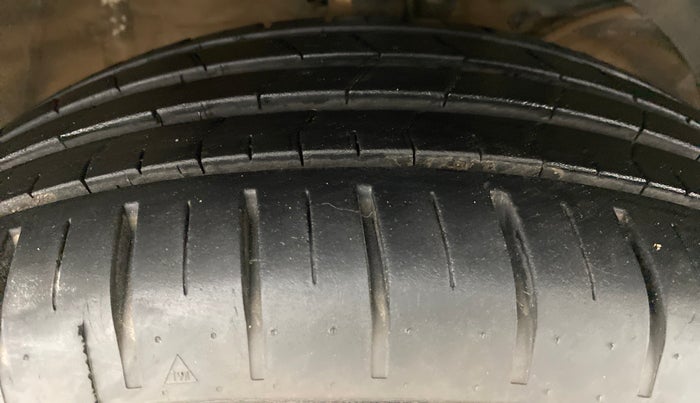 2021 Toyota Glanza G CVT, Petrol, Automatic, 12,083 km, Right Front Tyre Tread
