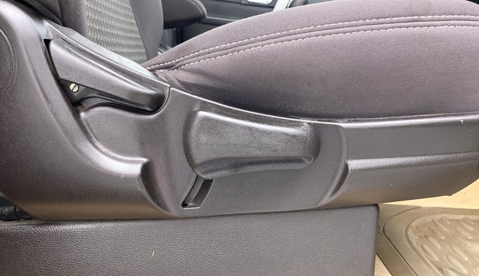 2017 Tata Safari Storme 2.2 VX 4X2, Diesel, Manual, 44,522 km, Driver Side Adjustment Panel