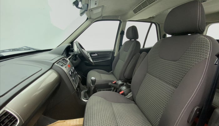 2017 Tata Safari Storme 2.2 VX 4X2, Diesel, Manual, 44,522 km, Right Side Front Door Cabin