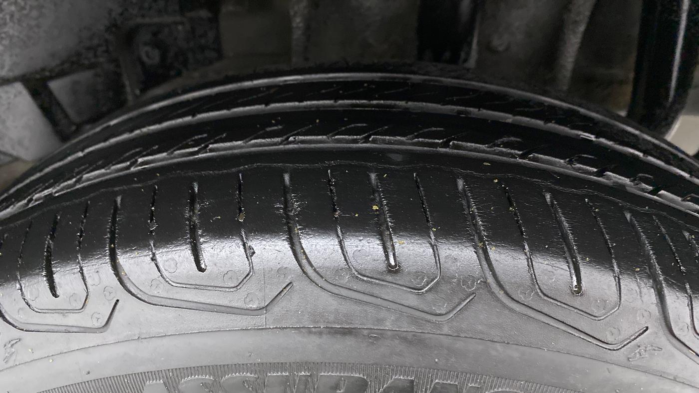 2022 Tata TIGOR XZ CNG, CNG, Manual, 25,981 km, Left Rear Tyre Tread
