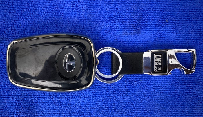 2022 Tata TIGOR XZ CNG, CNG, Manual, 25,981 km, Key Close Up