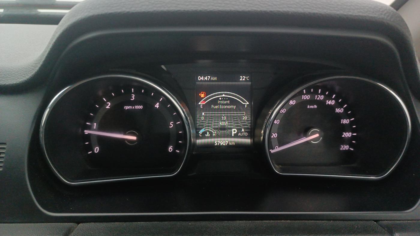 2018 Tata Hexa XMA 4X2 7 STR, Diesel, Automatic, 57,907 km, Odometer Image