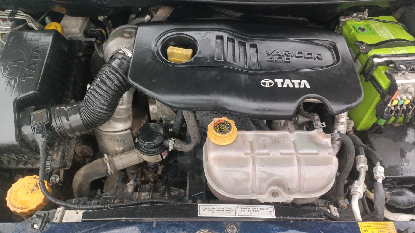 2018 Tata Hexa XMA 4X2 7 STR, Diesel, Automatic, 57,907 km, Engine View