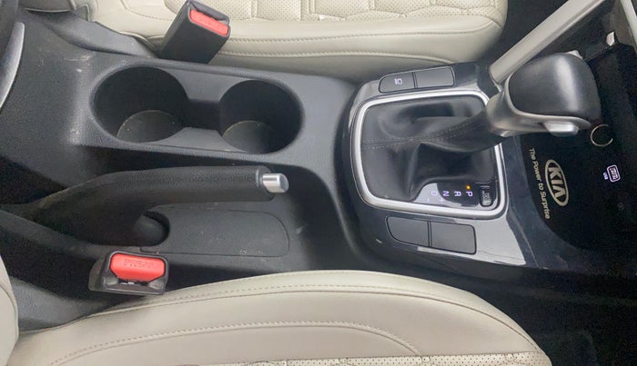 2020 KIA SELTOS HTX IVT 1.5 PETROL, Petrol, Automatic, 57,595 km, Gear Lever