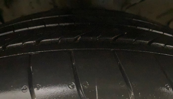 2020 KIA SELTOS HTX IVT 1.5 PETROL, Petrol, Automatic, 57,595 km, Left Front Tyre Tread